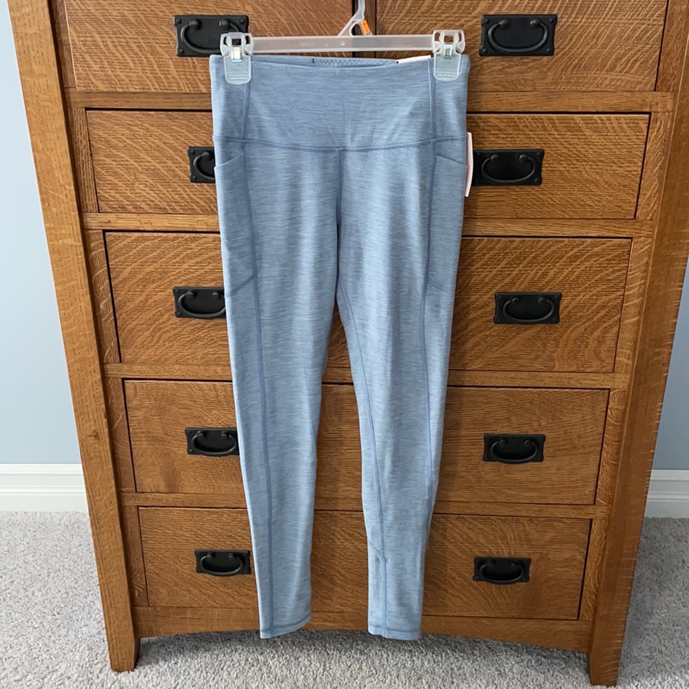 BNWT Victoria’s Secret STUDIO LEGGINGS Size 4